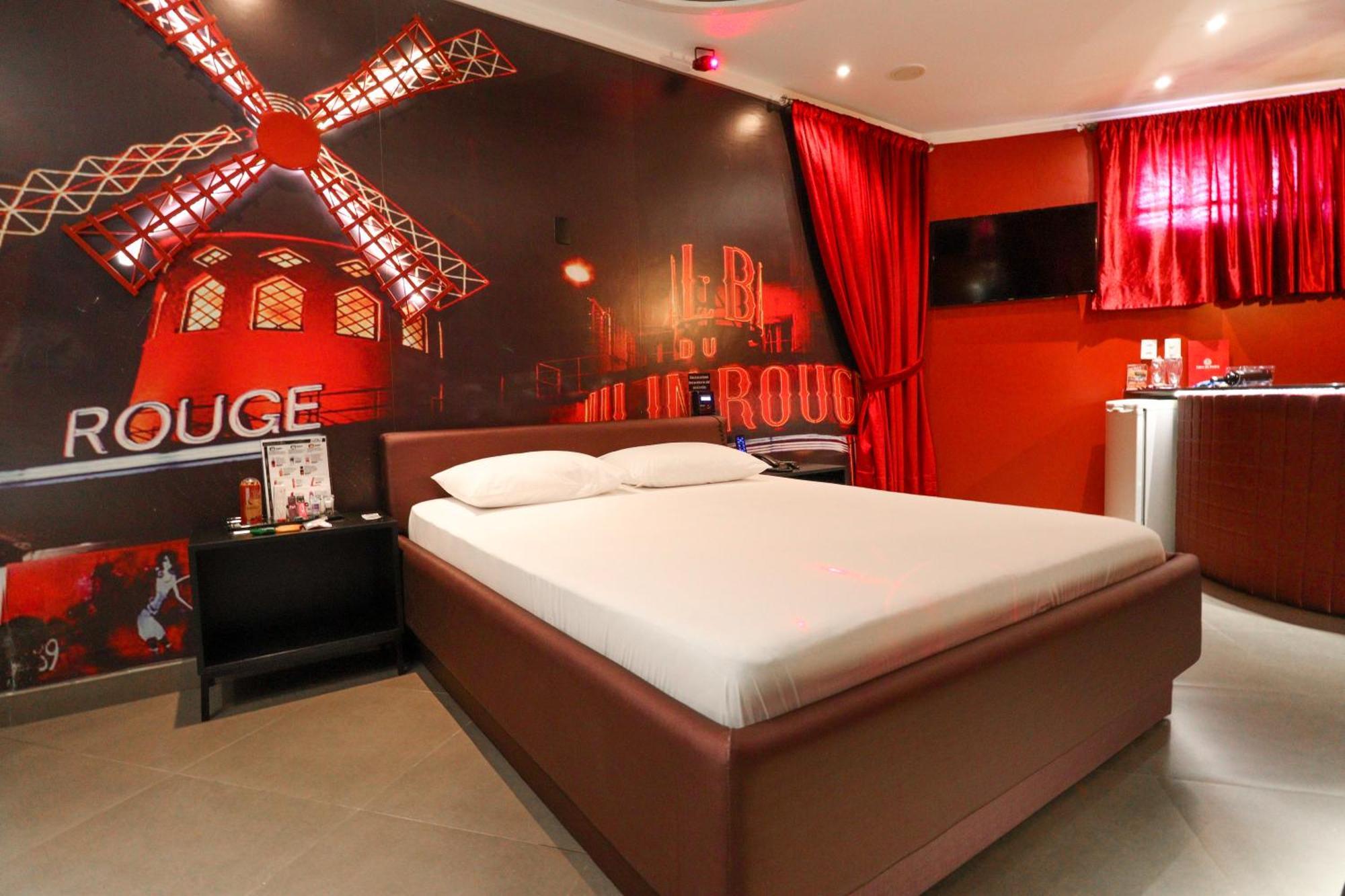 Casa De Pedra Motel